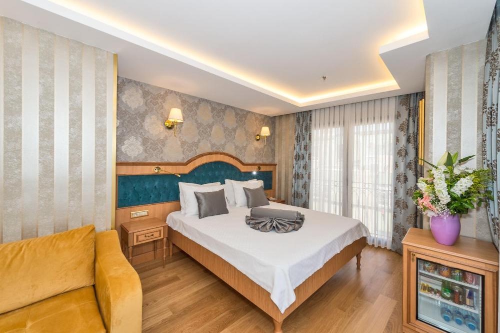 Standard Double Room at Aprilis Gold Hotel - Special Category, photo 3