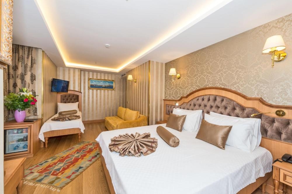 Standard Triple Room at Aprilis Gold Hotel - Special Category, photo 5