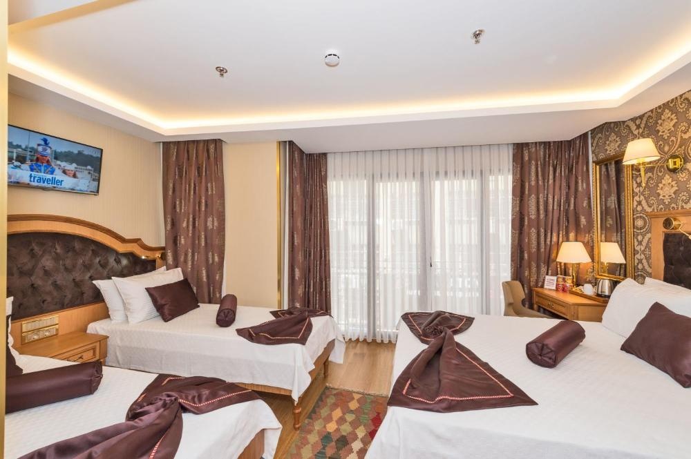 Standard Quadruple Room at Aprilis Gold Hotel - Special Category, photo 4