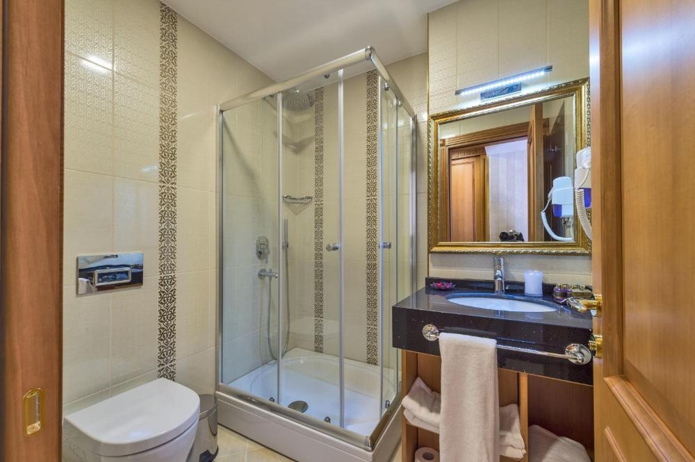 Two Connecting Double Rooms at Aprilis Gold Hotel - Special Category, photo 3